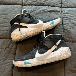 Nike KD Kevin Durant 13 Basketball Shoes Lightly Used in Size 12